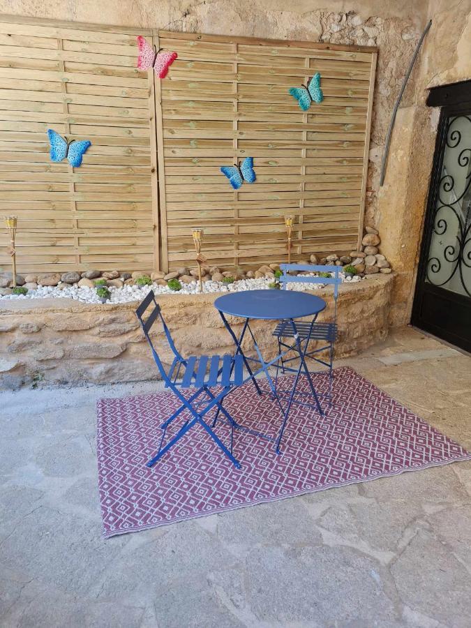 Chez Karine - Appartement Lédenon Extérieur photo